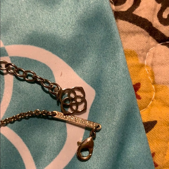 Kendra Scott rose gold iridescent drusy necklace - Picture 5 of 5